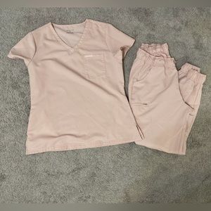 Jaanuu blush pink scrub set. Jogger bottom, one pocket top